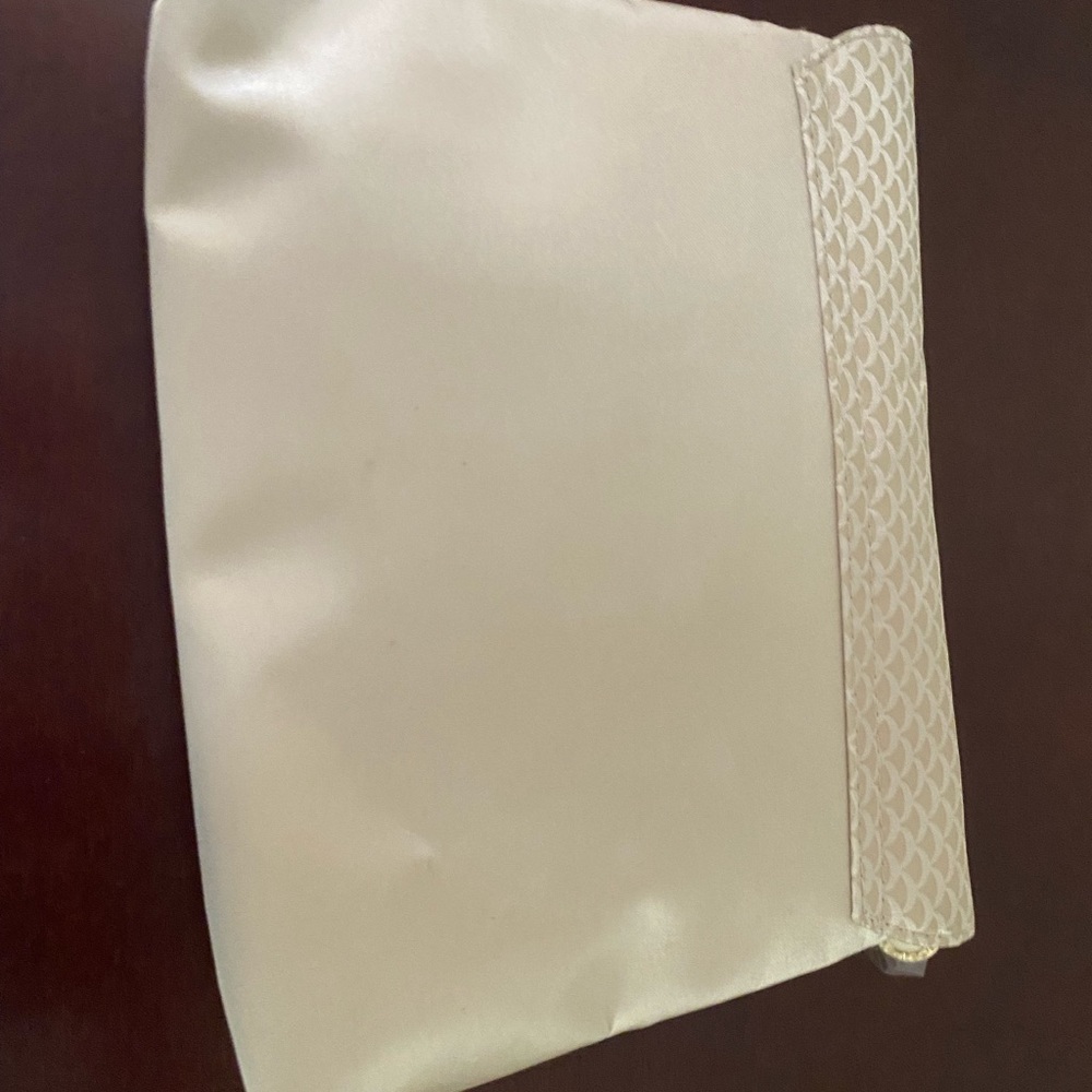NWT Bulgari makeup/cosmetic clutch - Picture 10 of 10